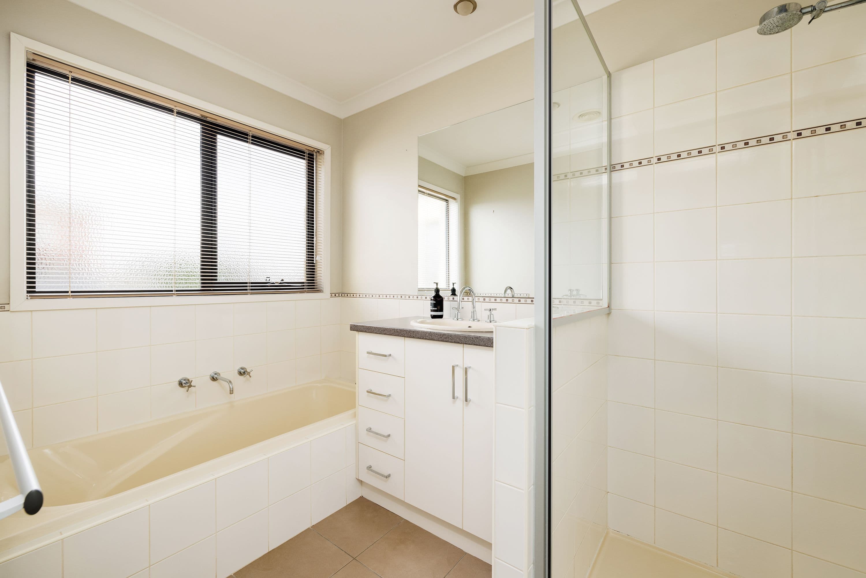 2 Napthine Terrace, Warrnambool VIC 3280, Warrnambool - Thumbnail 5