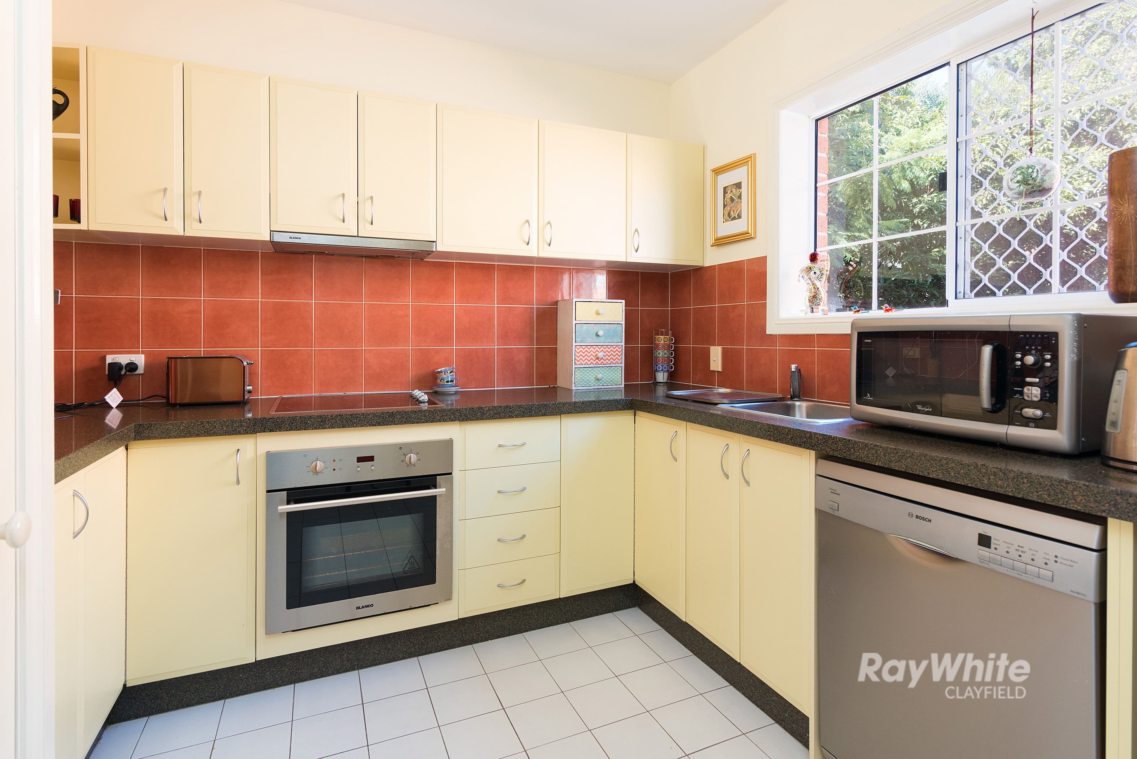 65 Montpelier Street, Clayfield QLD 4011, Clayfield - Thumbnail 4