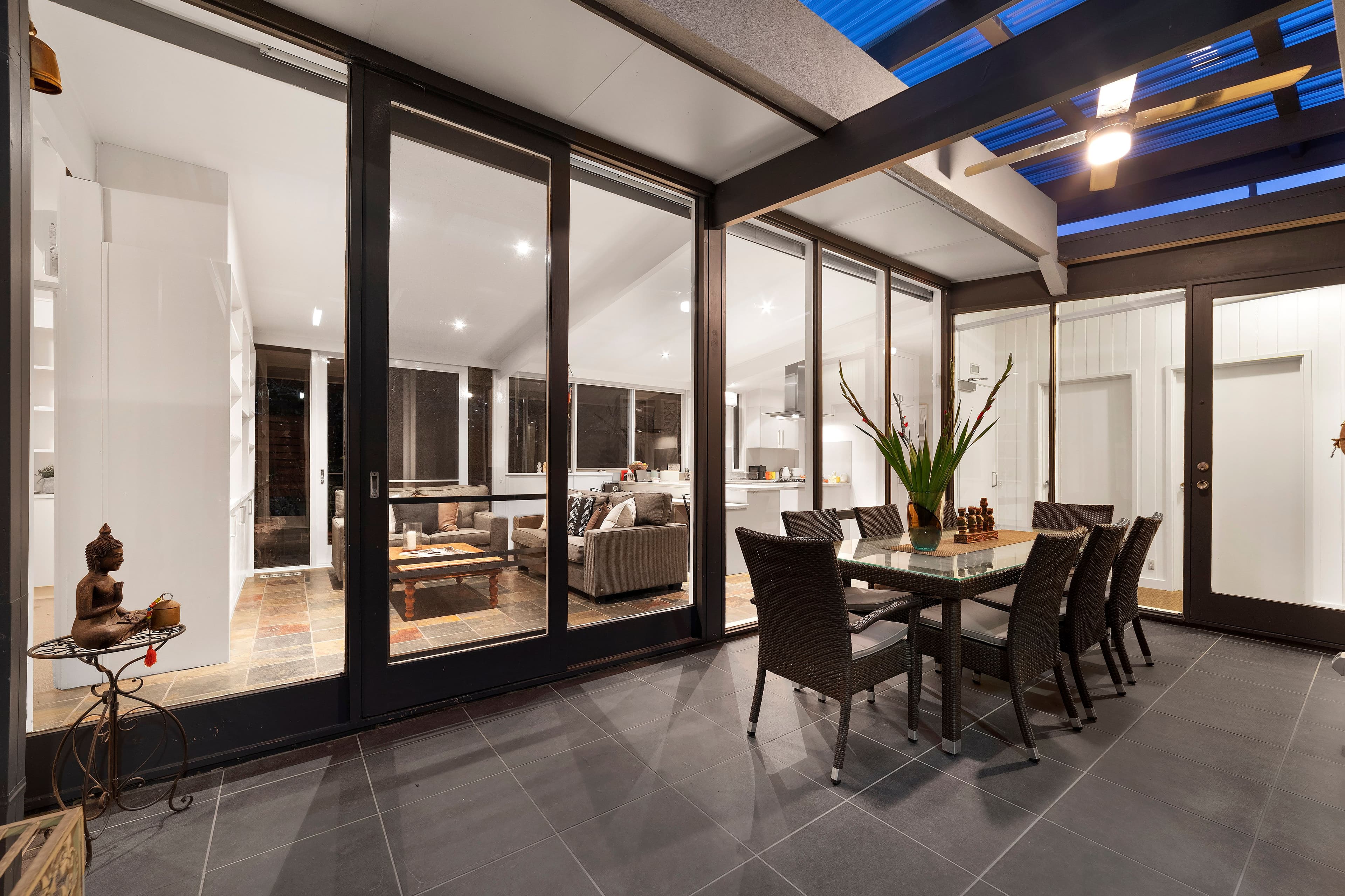 32 Robern Parade, Viewbank VIC 3084, Viewbank - Thumbnail 3