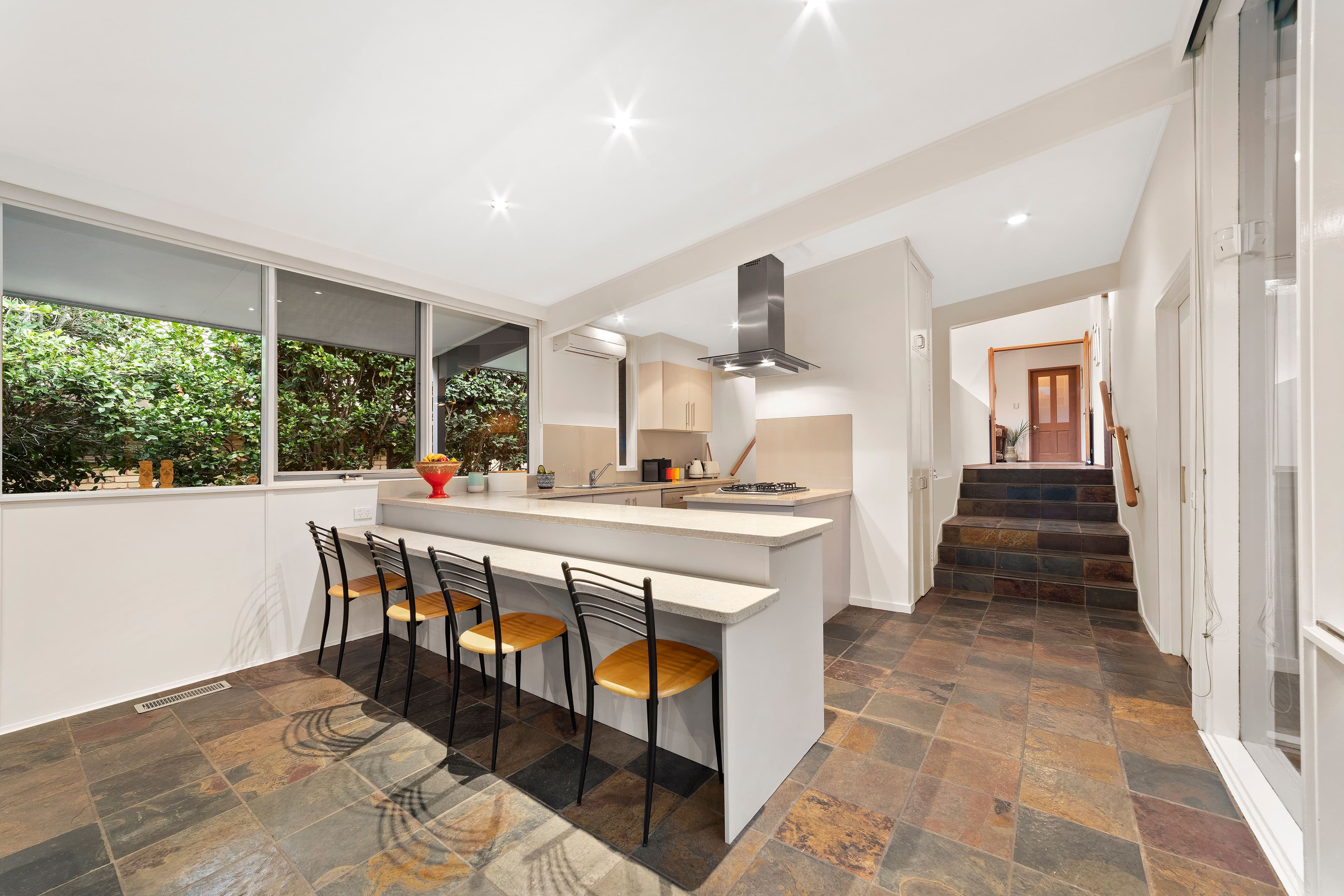 32 Robern Parade, Viewbank VIC 3084, Viewbank - Thumbnail 8