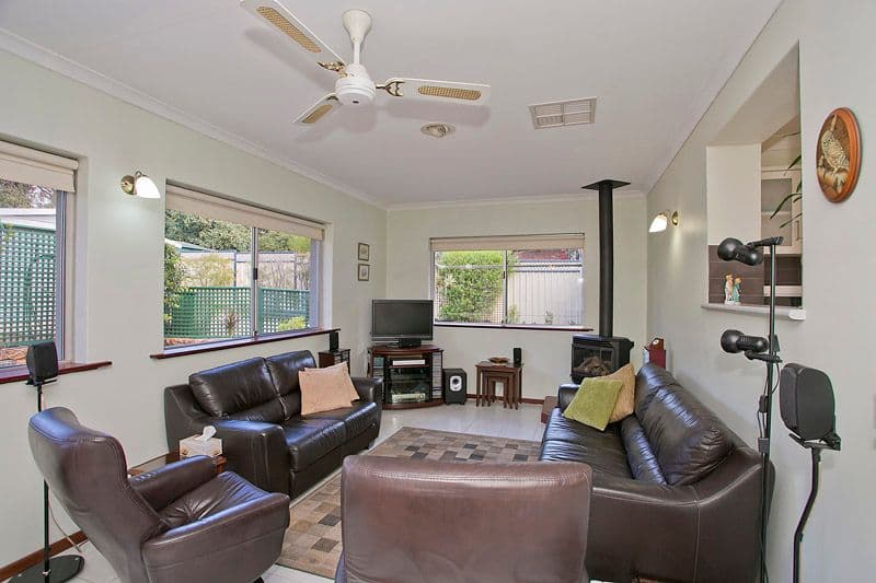 6 Camira Place, GOOSEBERRY HILL WA 6076, Gooseberry Hill - Thumbnail 7