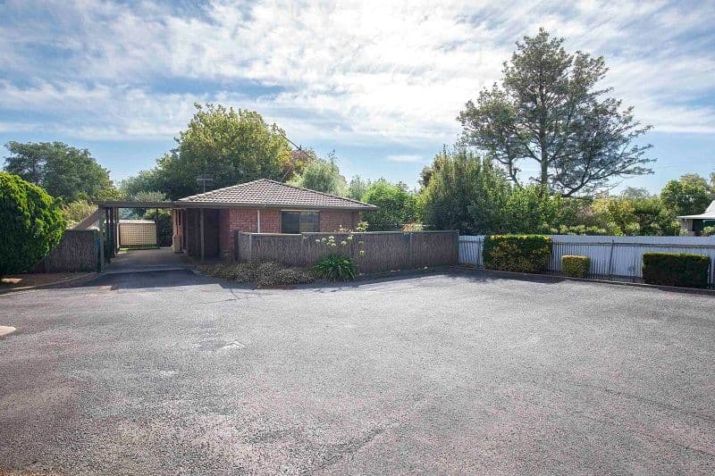 60 Ferrers Street, Mount Gambier SA 5290, Mount Gambier - Thumbnail 2