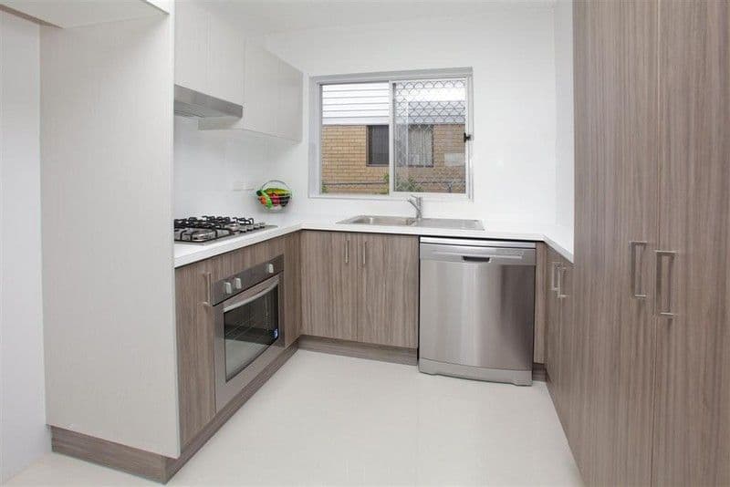 15 Barter Street, HOLLAND PARK QLD 4121, Holland Park - Thumbnail 2