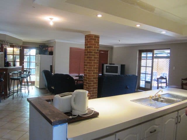 10 Nautilus Close, PORT KENNEDY WA 6172, Port Kennedy - Thumbnail 5