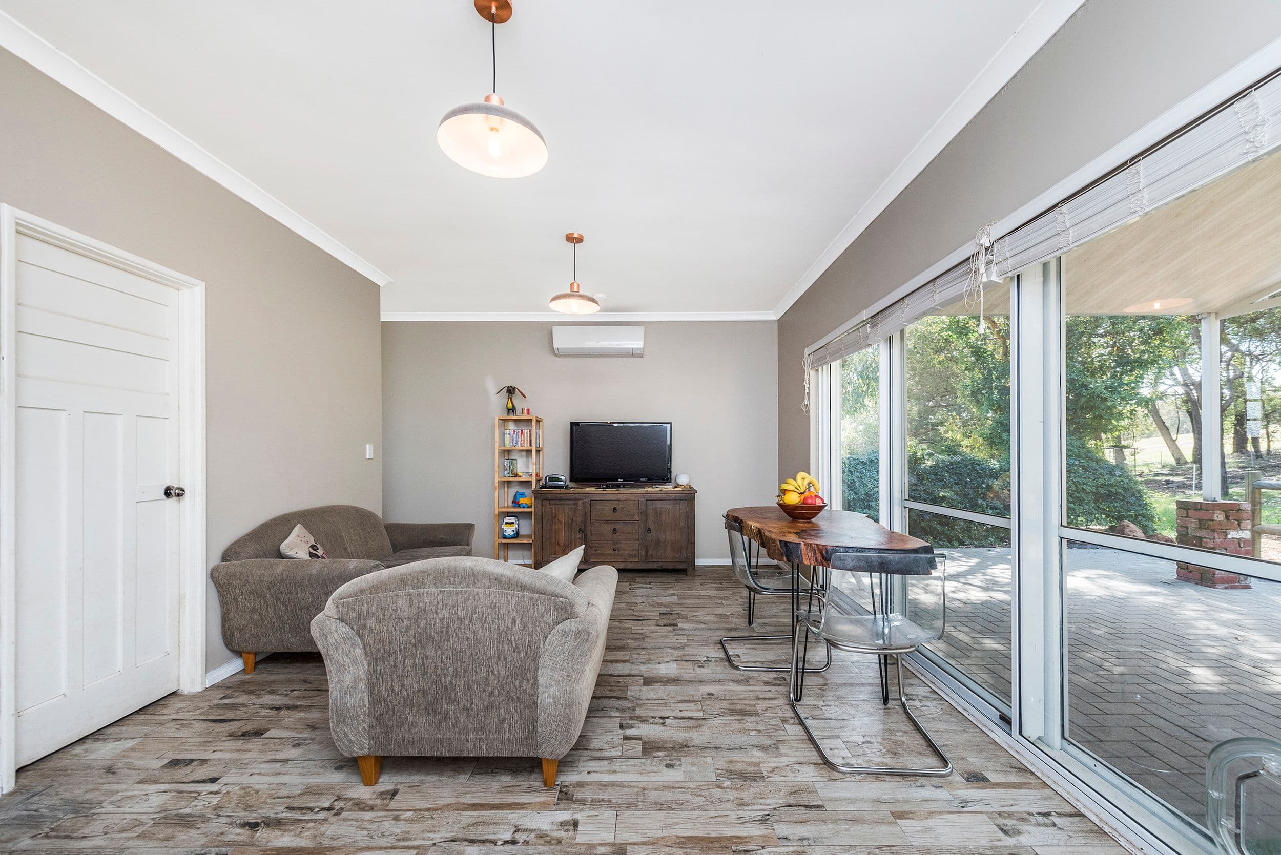 146 Guernsey Rise, Chittering WA 6084, Chittering - Thumbnail 2