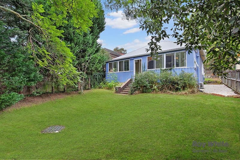 48 Holford Crescent, Gordon - Thumbnail 2