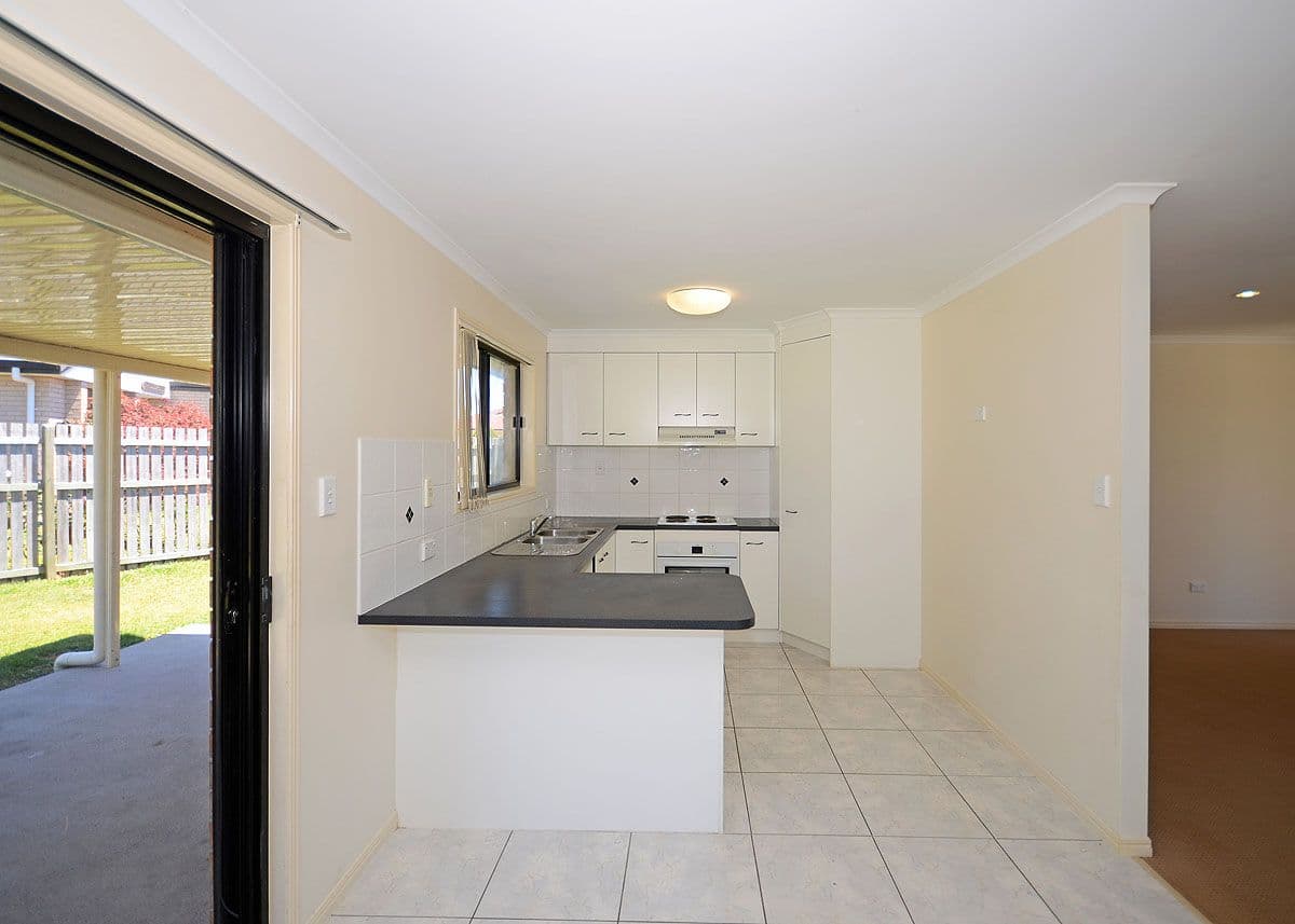 13 Topaz Circuit, Urangan QLD 4655, Urangan - Thumbnail 5