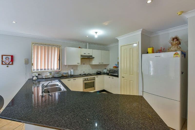 8 Spring Hill Circle, Currans Hill NSW 2567, Currans Hill - Thumbnail 3