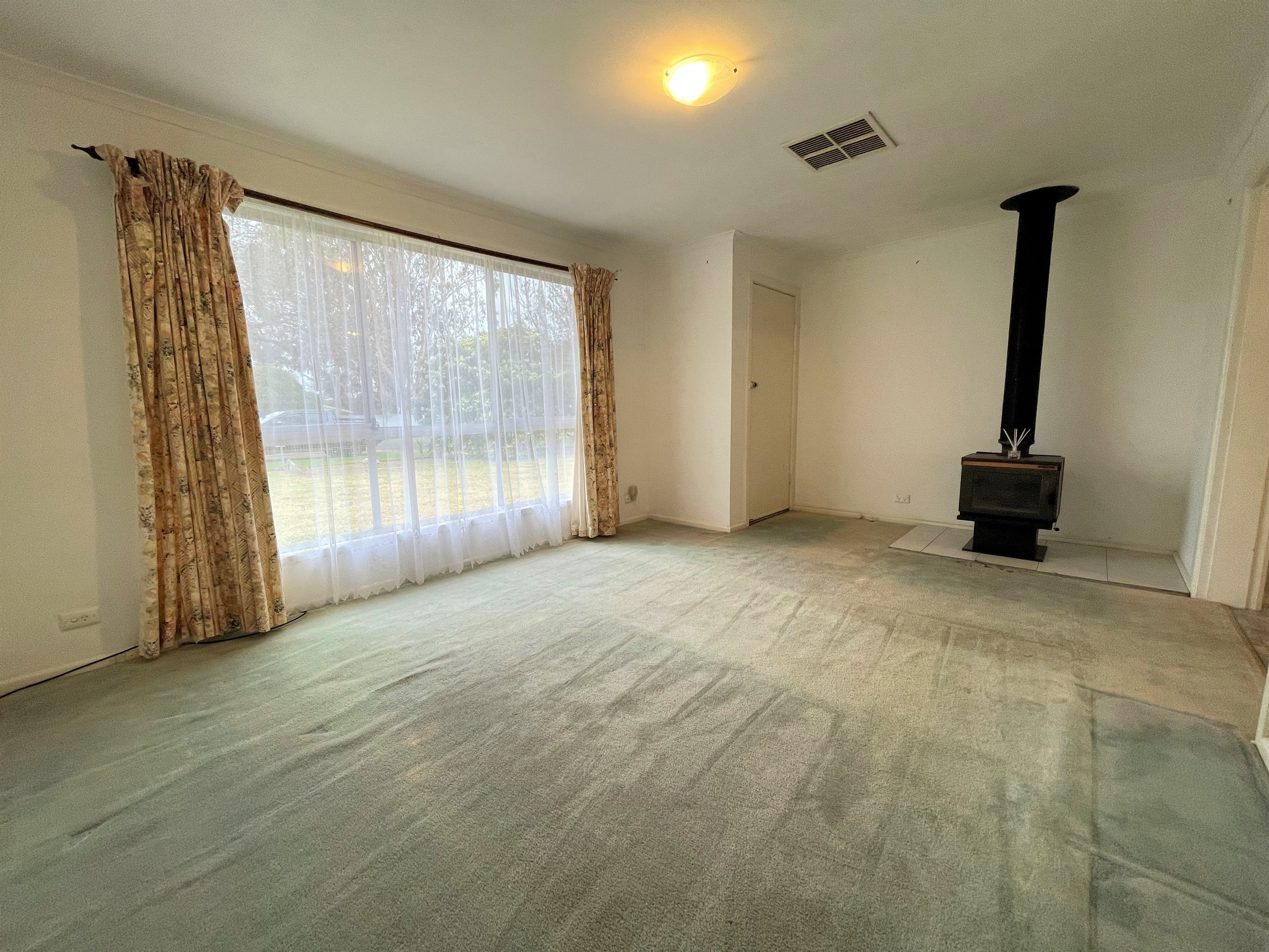 3 Railway Street, GALONG Via, Harden NSW 2587, Harden - Thumbnail 2