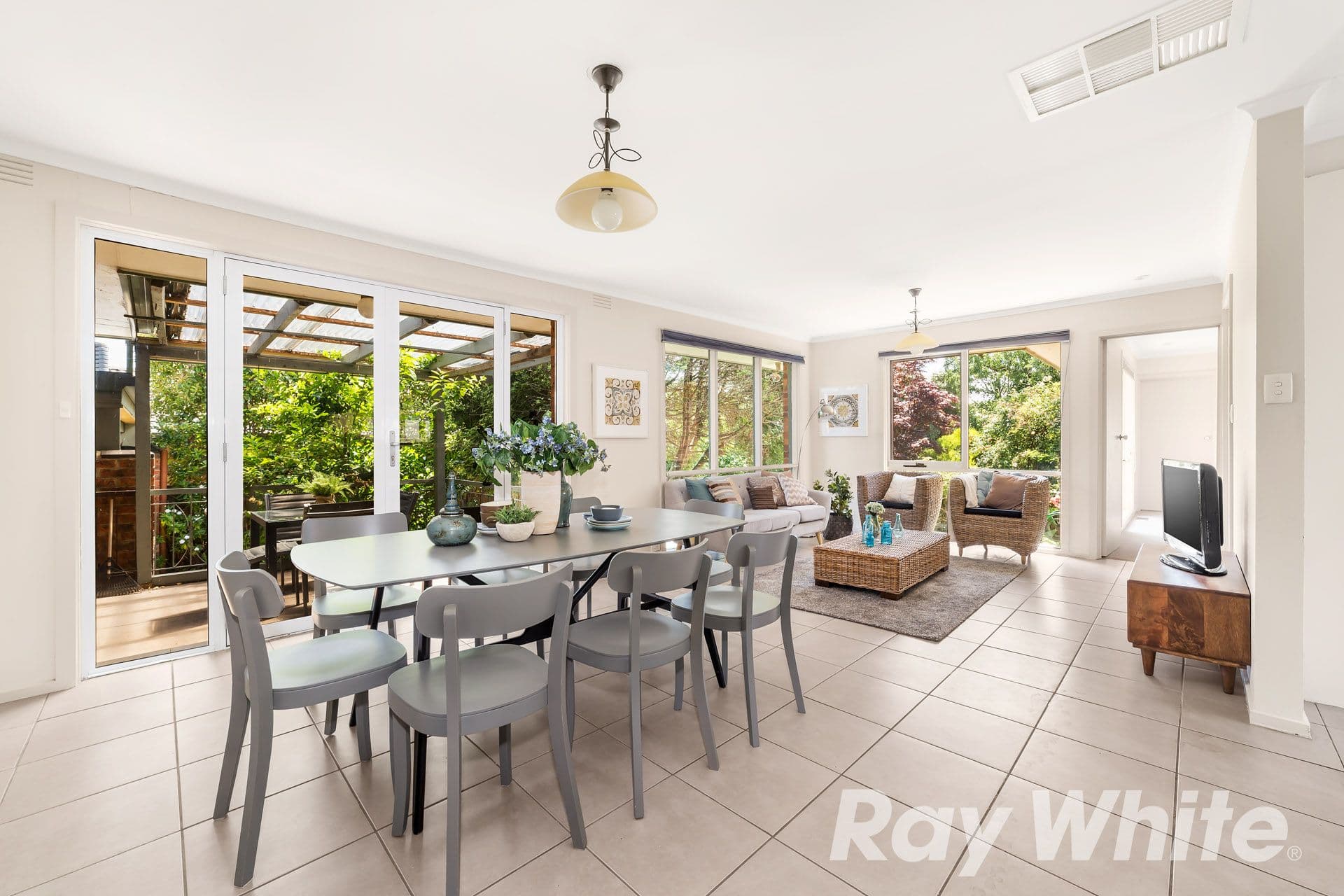 26 Bellbird Drive, Wantirna VIC 3152, Wantirna - Thumbnail 2