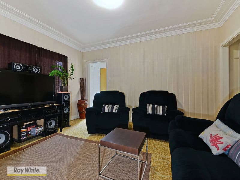 21 Hinkler Street, KEDRON QLD 4031, Kedron - Thumbnail 2