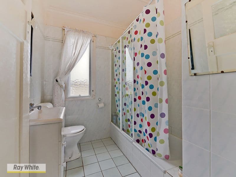 21 Hinkler Street, KEDRON QLD 4031, Kedron - Thumbnail 6