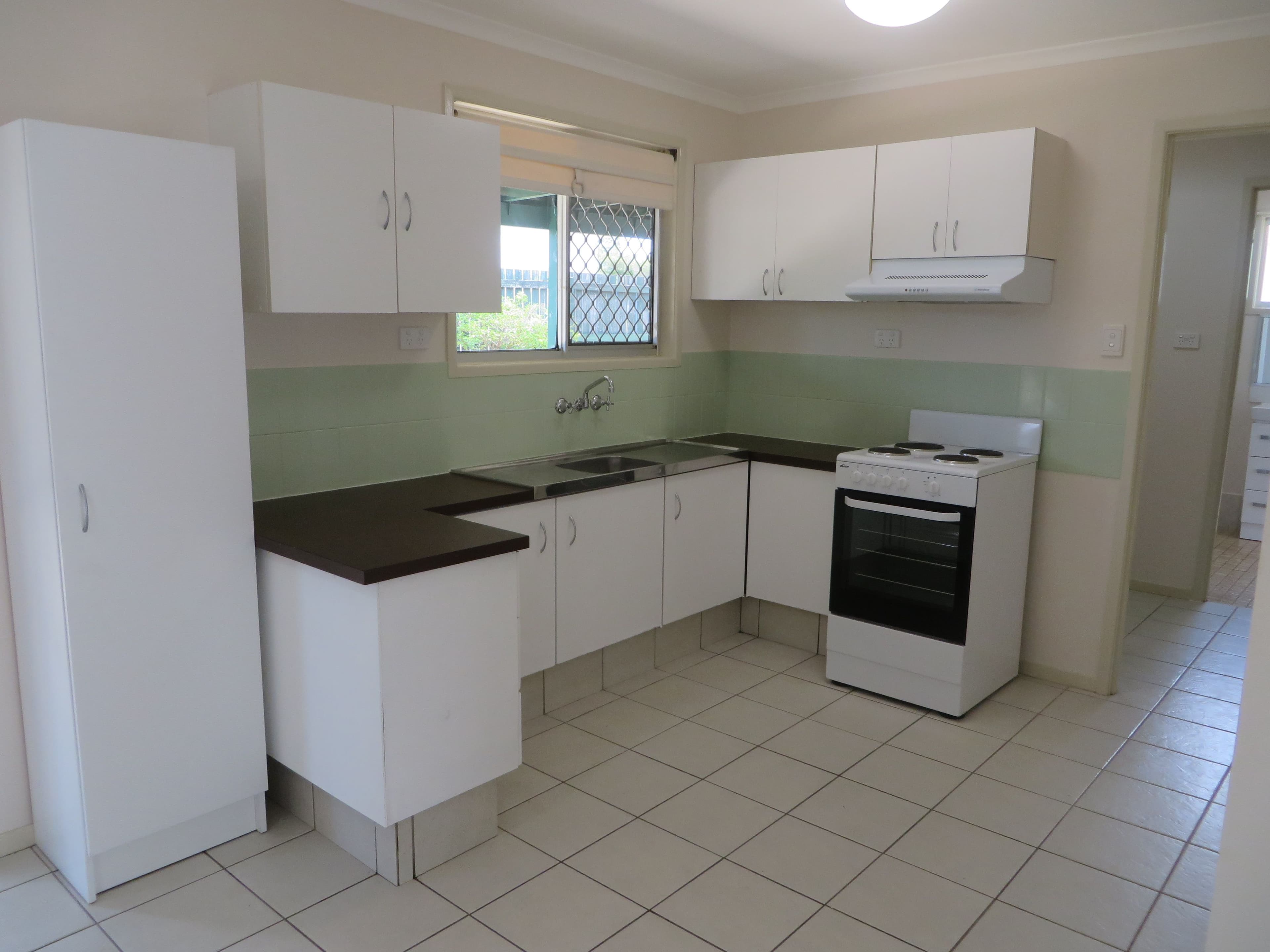4 Bonton Avenue, Deception Bay QLD 4508, Deception Bay - Thumbnail 2