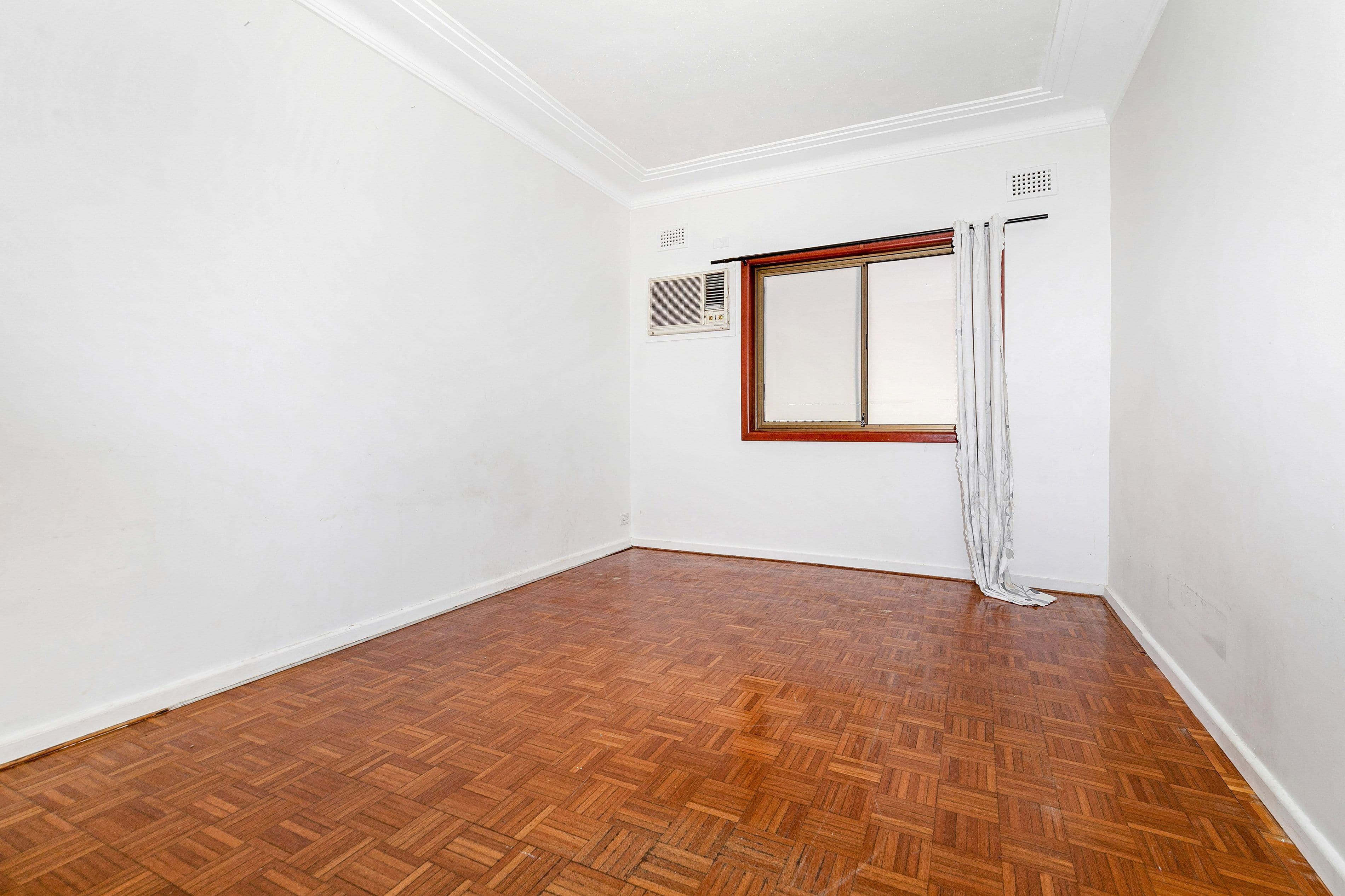 4 Mazarin Street, Riverwood NSW 2210, Riverwood - Thumbnail 8