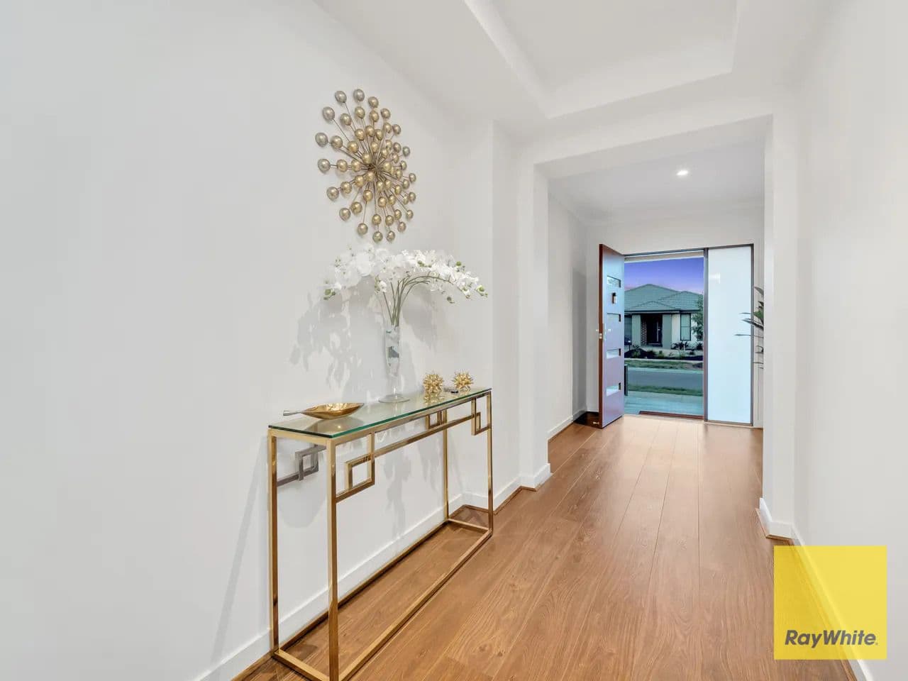 13 Teller Street, Tarneit VIC 3029, Tarneit - Thumbnail 2
