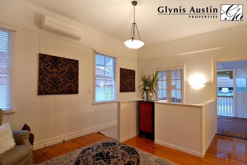 91 Taringa Parade, INDOOROOPILLY QLD 4068, Indooroopilly - Thumbnail 2