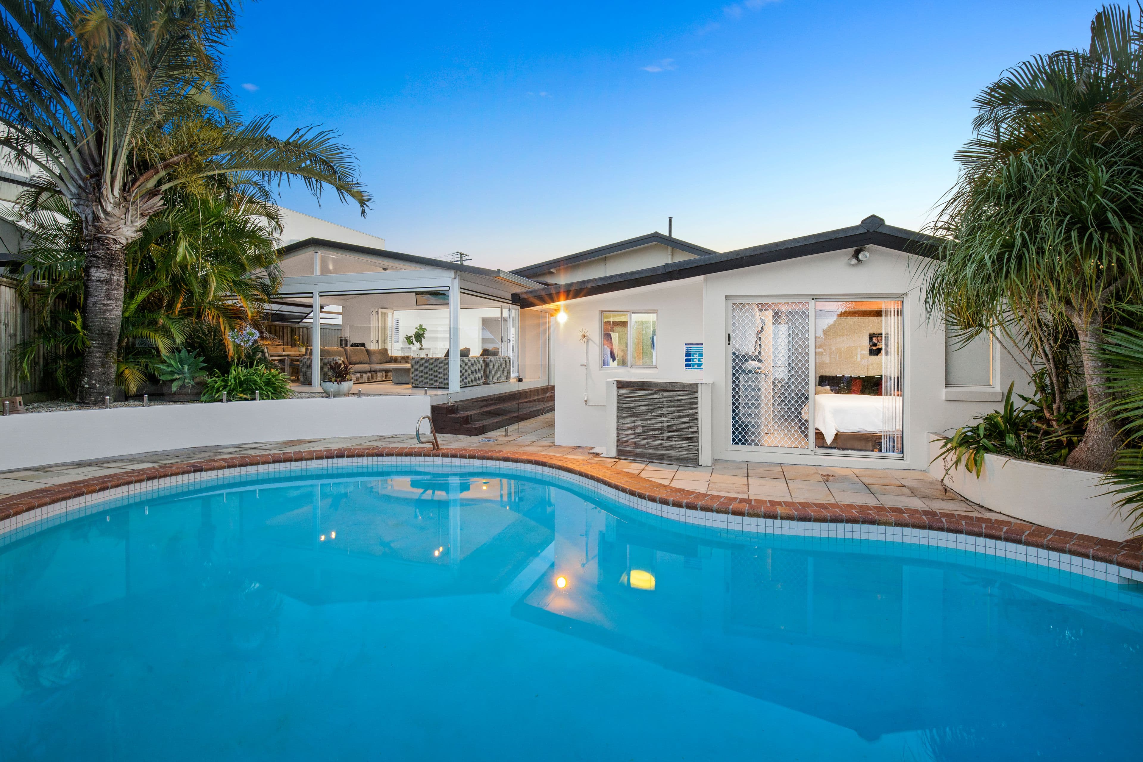 45 Poinciana Boulevard, Broadbeach Waters QLD 4218, Broadbeach Waters - Thumbnail 3