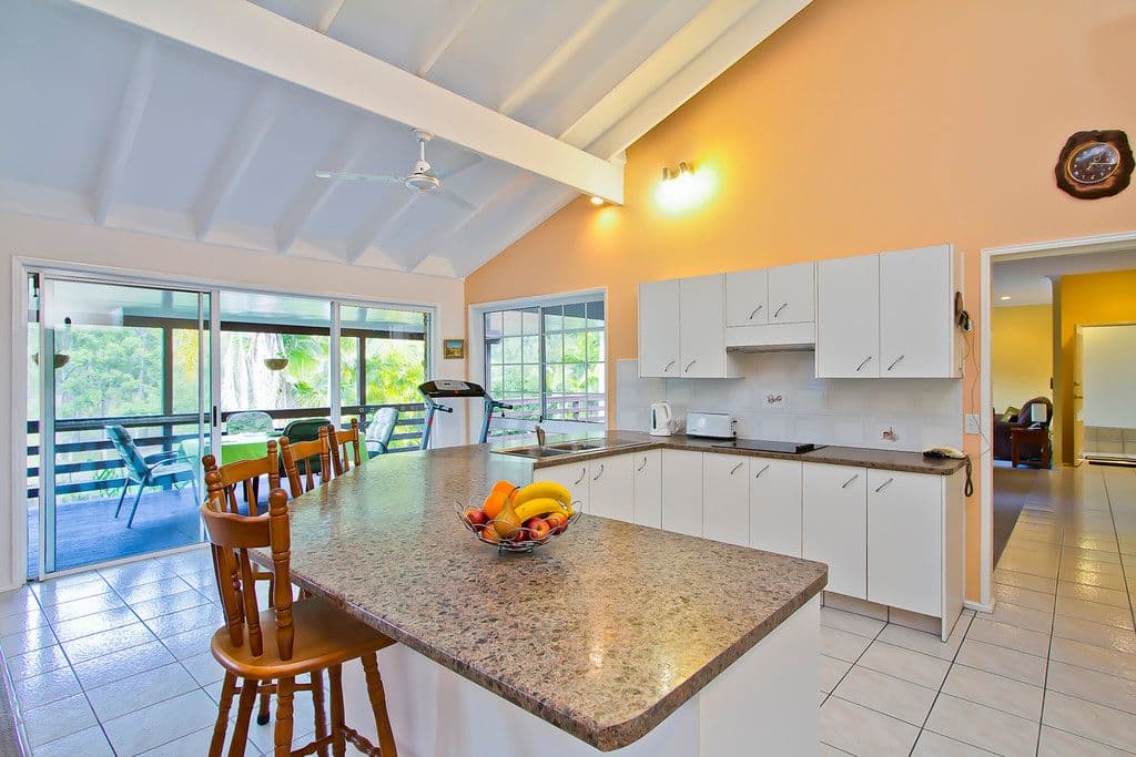 26 Uplands Court, TALLAI QLD 4213, Tallai - Thumbnail 5