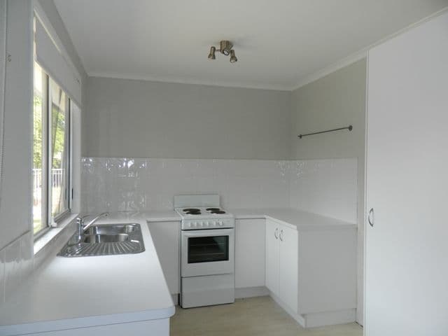 59 Sirocco Street, JAMBOREE HEIGHTS QLD 4074, Jamboree Heights - Thumbnail 3