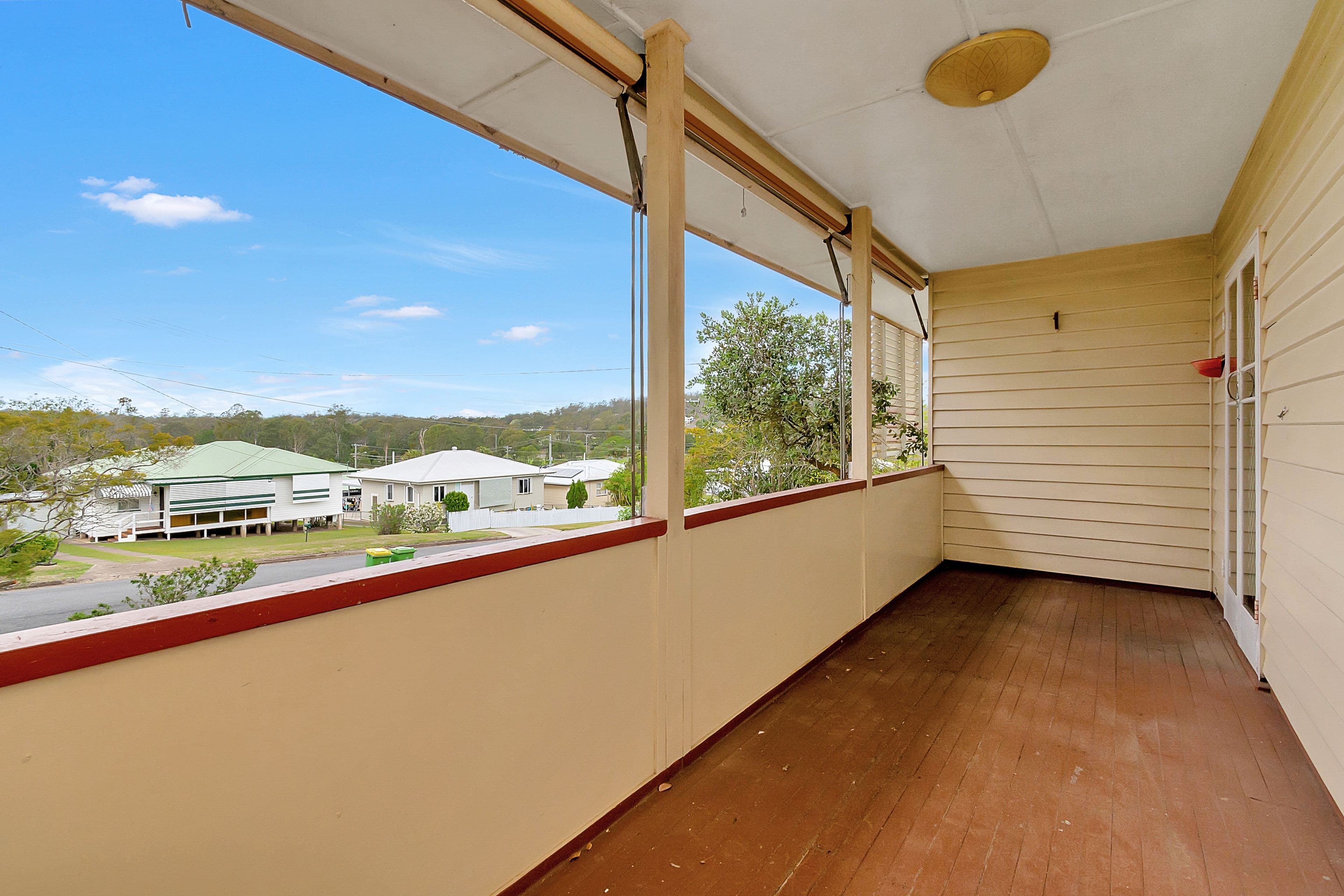 27 Dorothy Street, Silkstone QLD 4304, Silkstone - Thumbnail 2