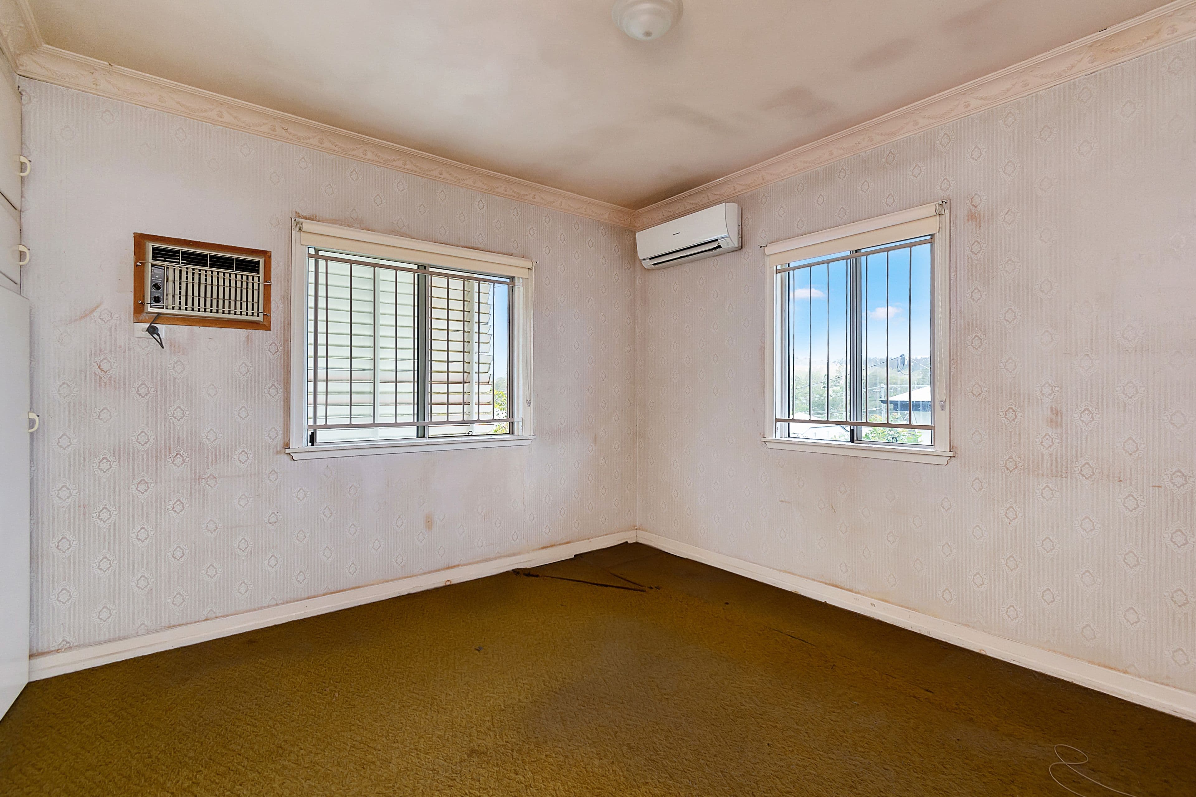 27 Dorothy Street, Silkstone QLD 4304, Silkstone - Thumbnail 8