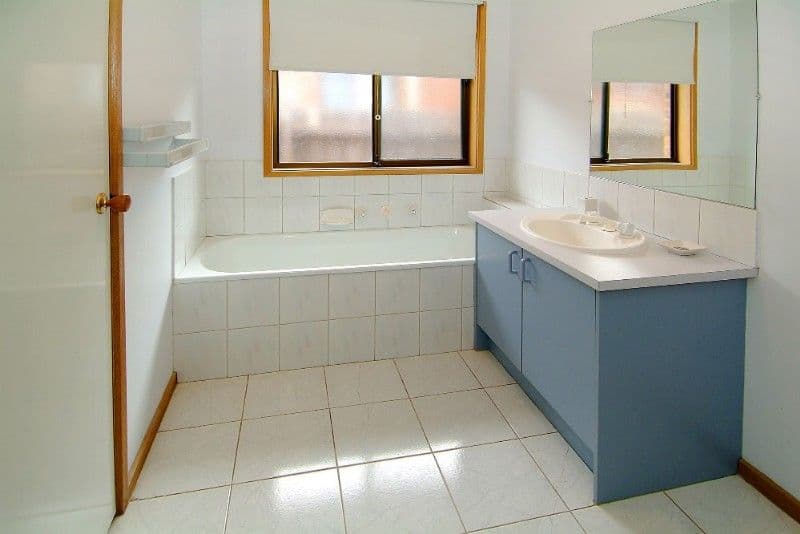 17 Romano Avenue, MILL PARK VIC 3082, Mill Park - Thumbnail 7