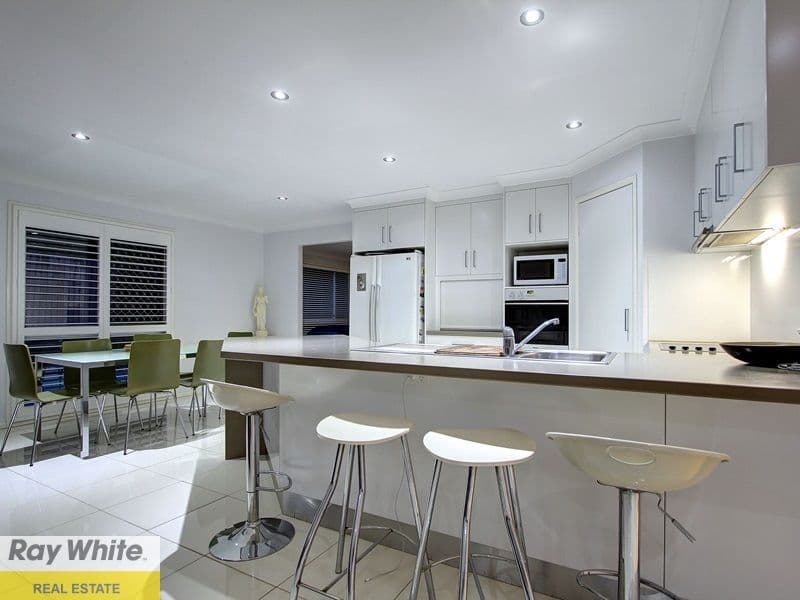 10 Forbes Place, Eight Mile Plains QLD 4113, Eight Mile Plains - Thumbnail 2