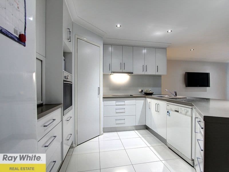10 Forbes Place, Eight Mile Plains QLD 4113, Eight Mile Plains - Thumbnail 4