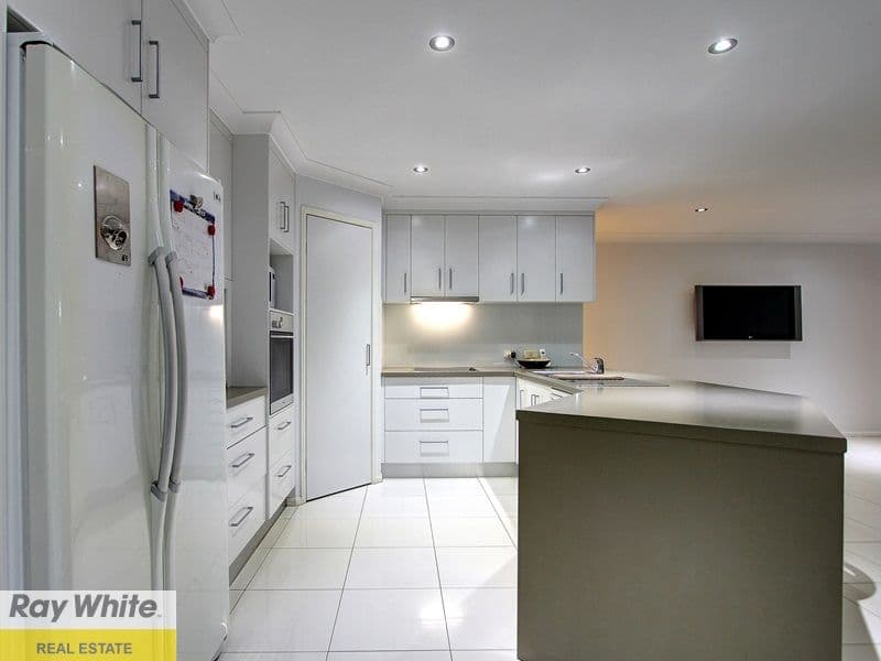 10 Forbes Place, Eight Mile Plains QLD 4113, Eight Mile Plains - Thumbnail 5