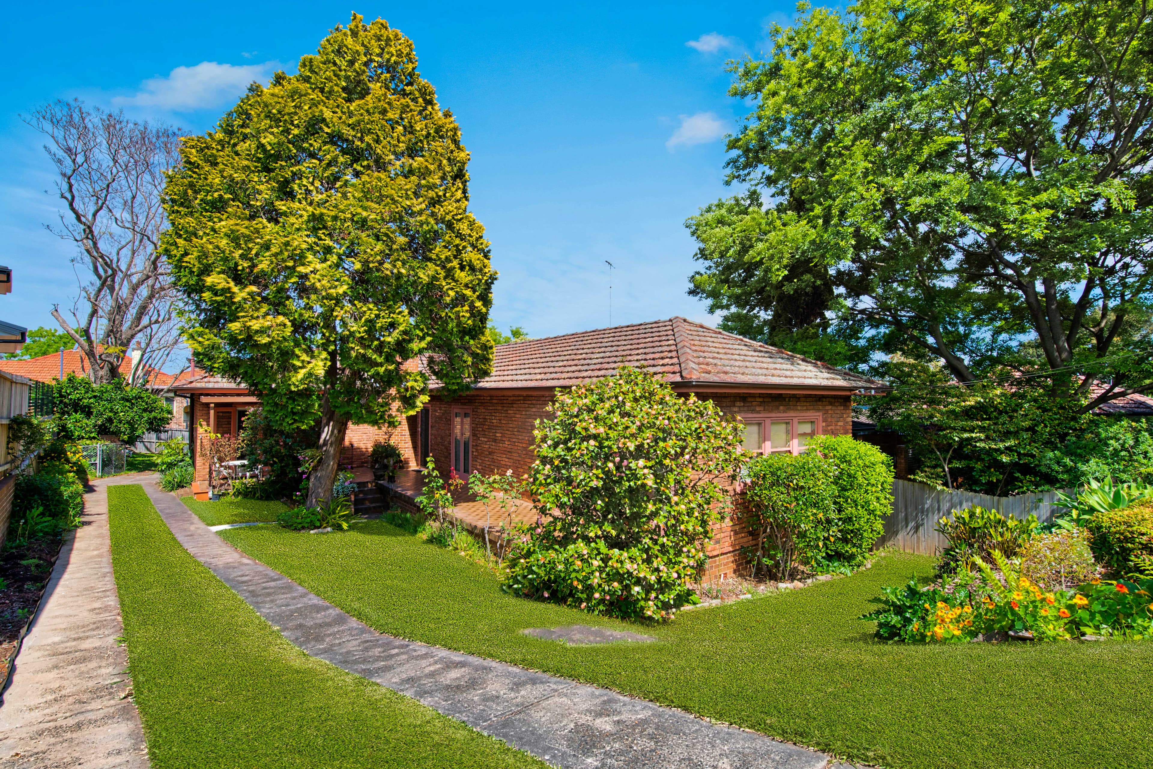 10 Osgathorpe Road, Gladesville - Image 1