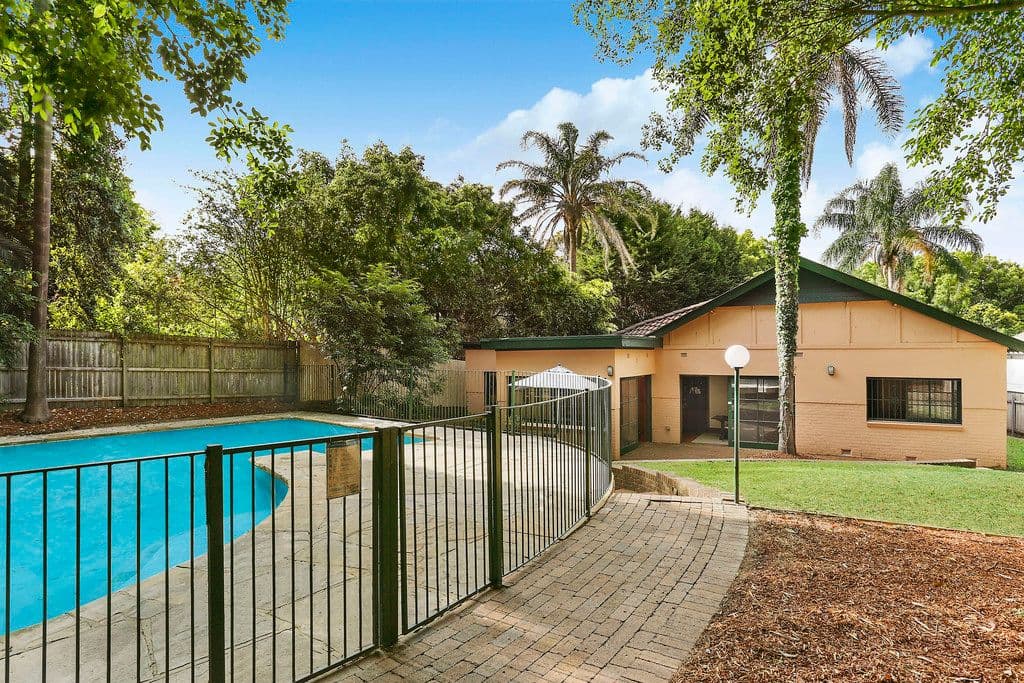 4 Woods Street, St Albans VIC 3021, St Albans - Image 1