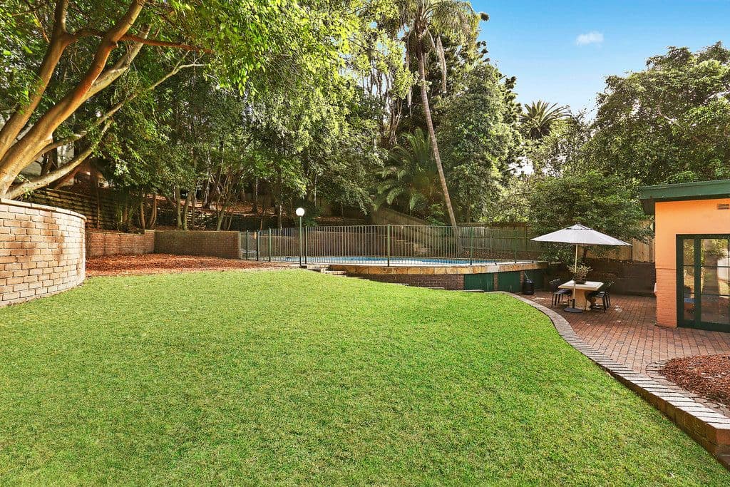 4 Woods Street, St Albans VIC 3021, St Albans - Thumbnail 2