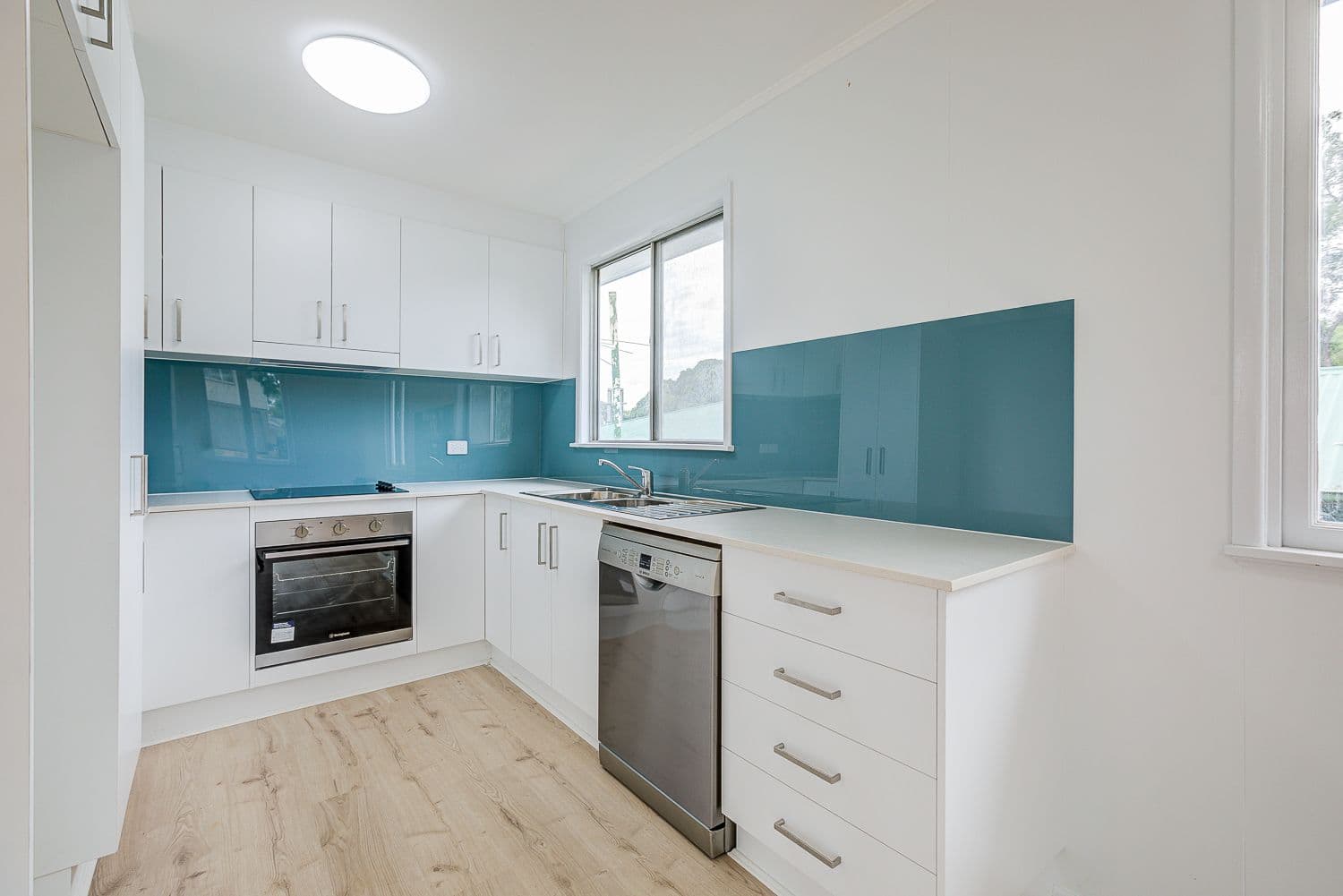 14 Bernays Road, Wynnum West QLD 4178, Wynnum West - Thumbnail 6