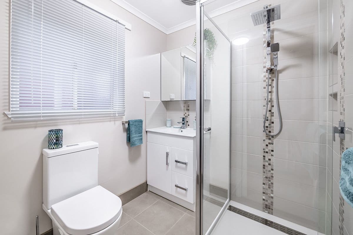 32 Cornwell Crescent, Cranbourne East VIC 3977, Cranbourne East - Thumbnail 3