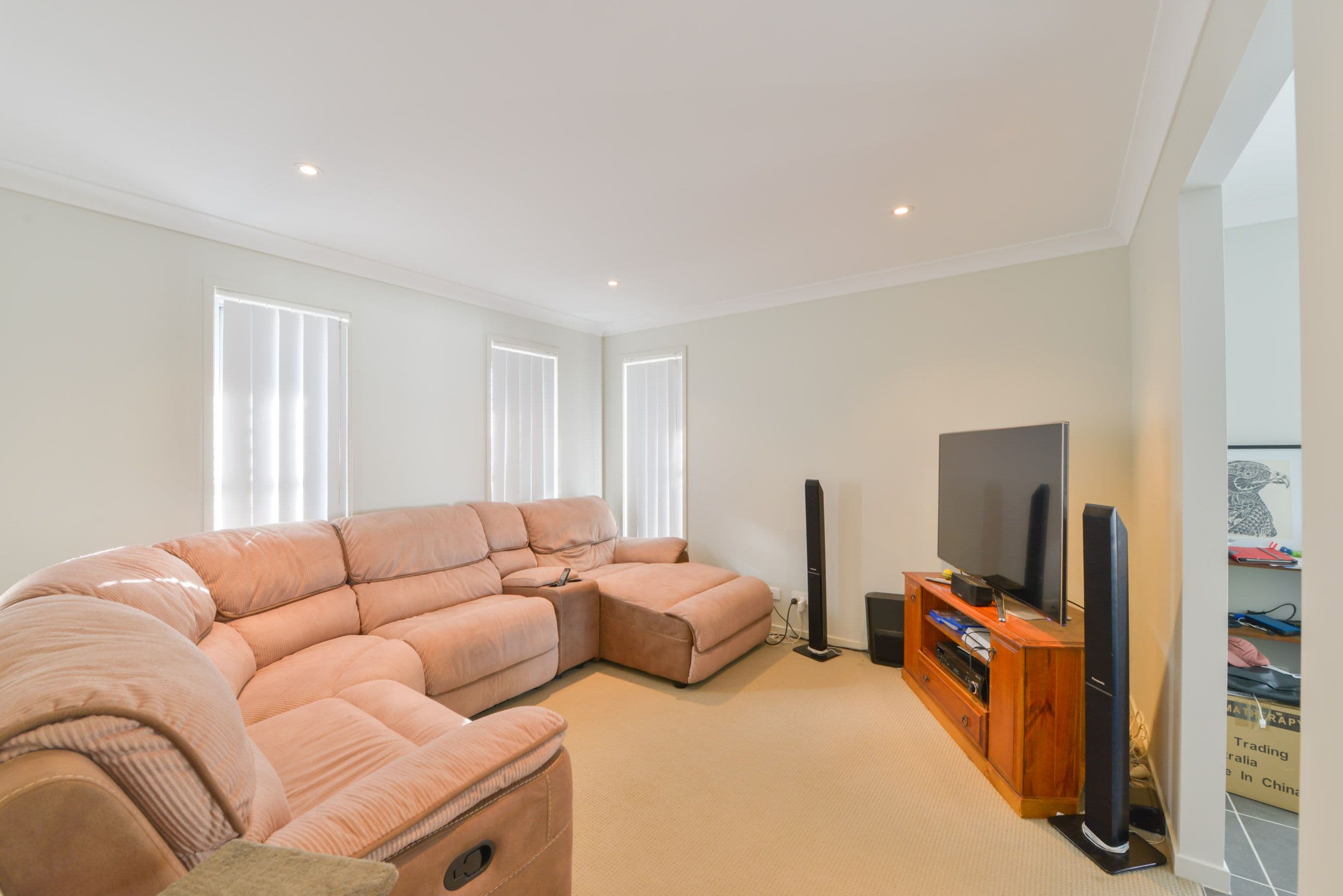 1 Carnegie Place, Westdale - Thumbnail 3