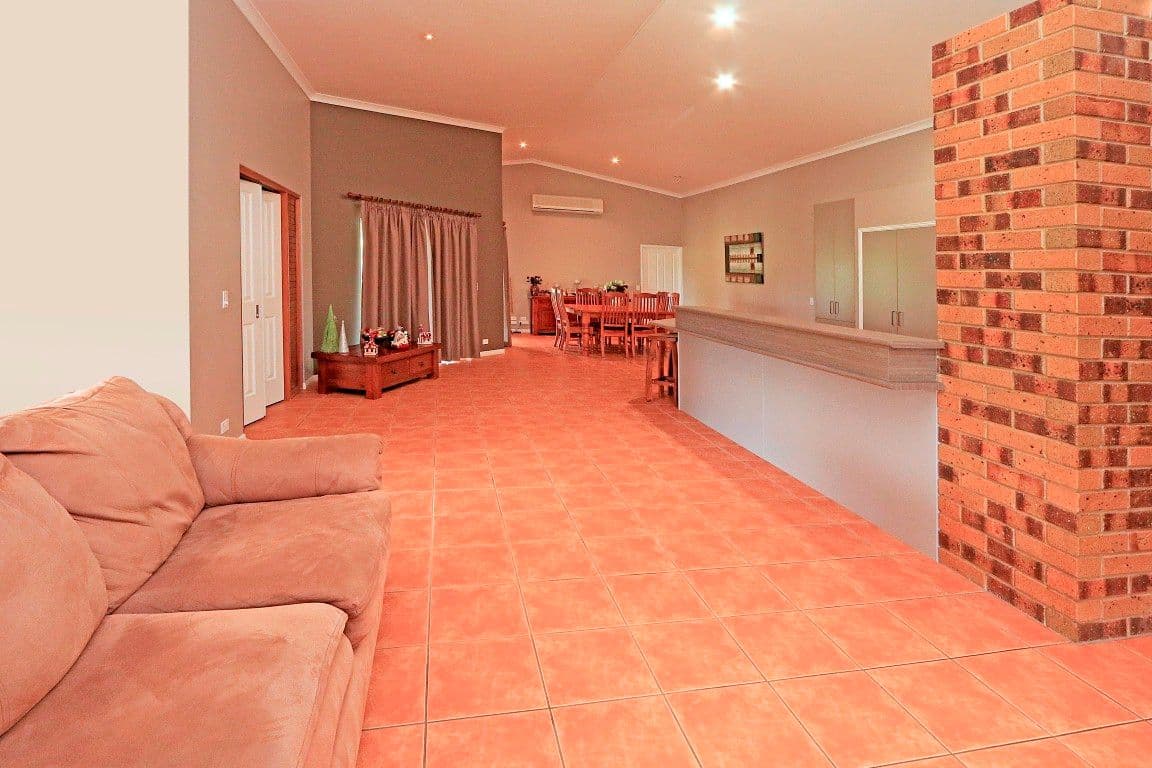 4 Perrott Drive, Rockyview QLD 4701, Rockyview - Thumbnail 7