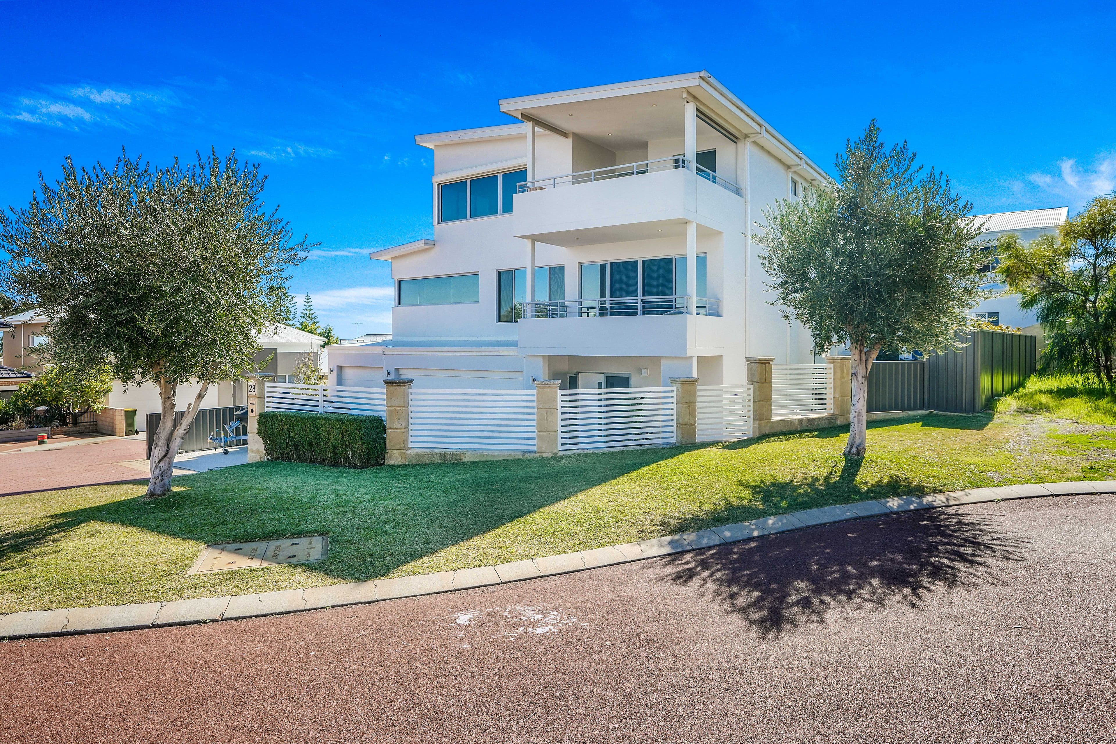 28 Waverton Court, Kallaroo WA 6025, Kallaroo - Thumbnail 2