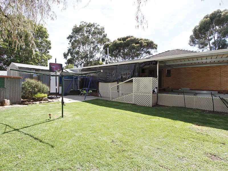 15 Mimosa Avenue, Mildura - Thumbnail 7