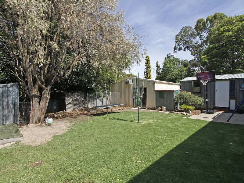 15 Mimosa Avenue, Mildura - Thumbnail 8