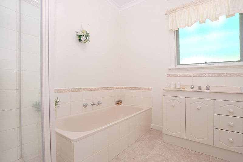 21 Norma Crescent South, KNOXFIELD VIC 3180, Knoxfield - Thumbnail 7