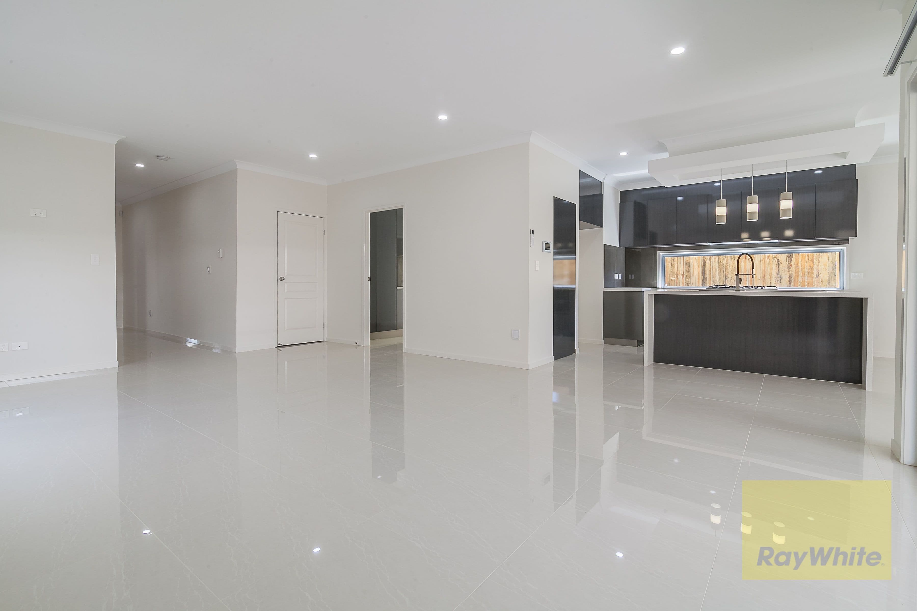 29 Abington Street, SPRING MOUNTAIN QLD 4300, Spring Mountain - Thumbnail 5
