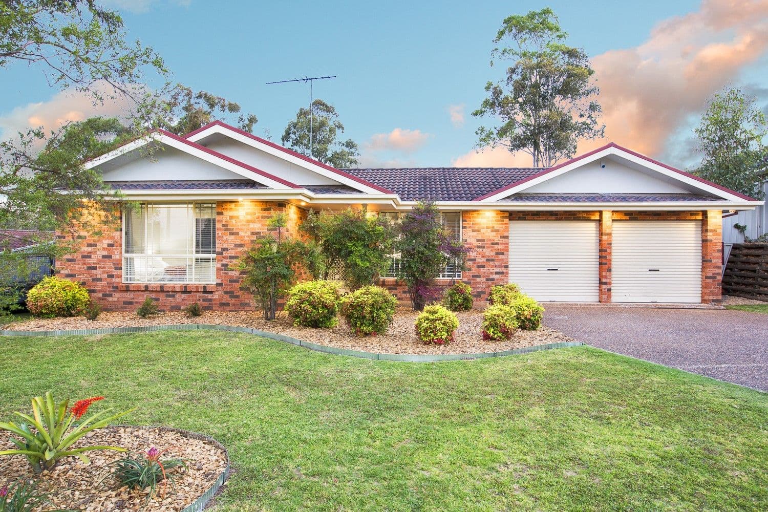 16 Budge Close, Glenmore Park - Image 1