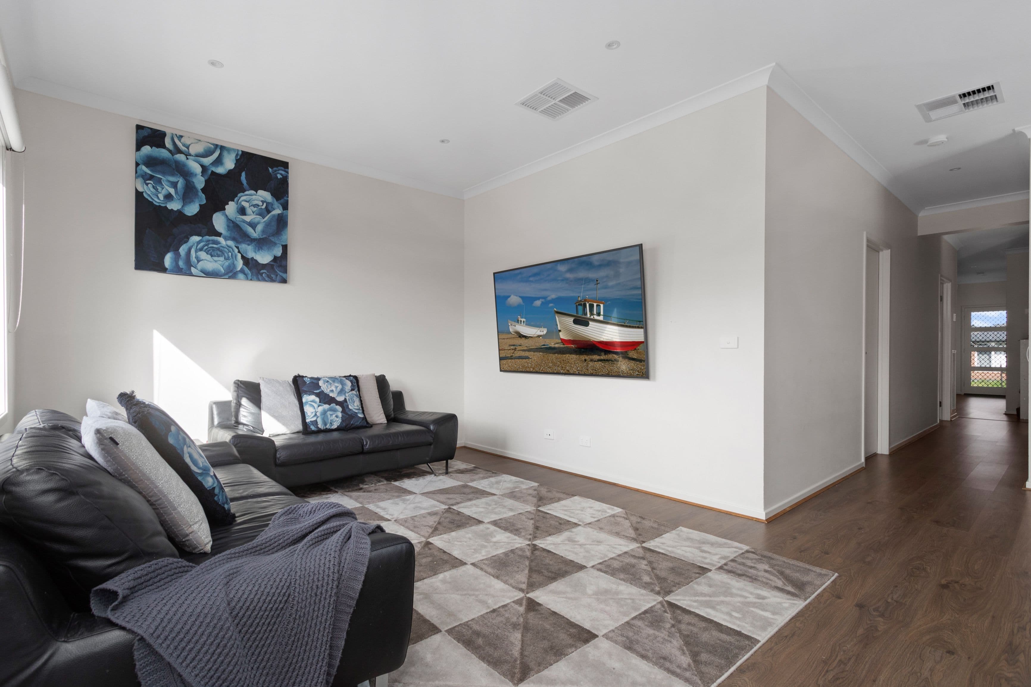 4 Messina Street, Mernda VIC 3754, Mernda - Thumbnail 2