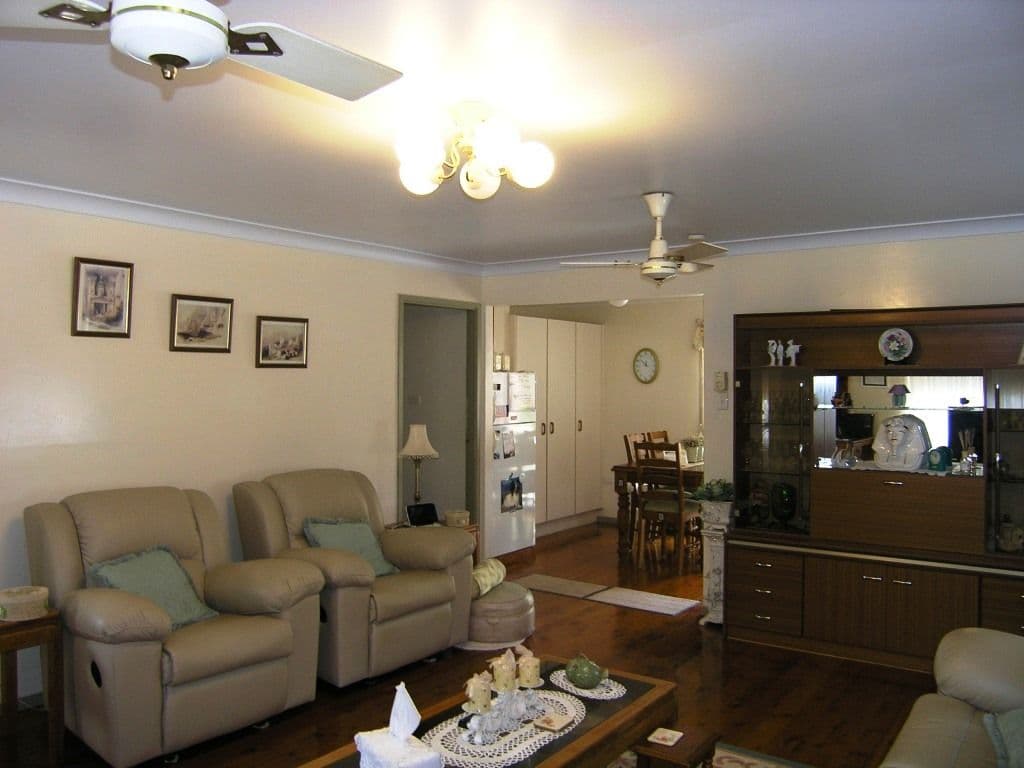 18 Fuchsia Street, WYOMING NSW 2250, Wyoming - Thumbnail 2