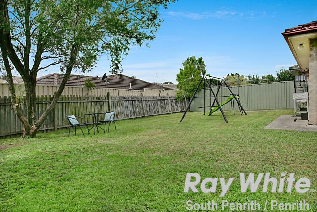 7 Womra Crescent, Glenmore Park - Thumbnail 6