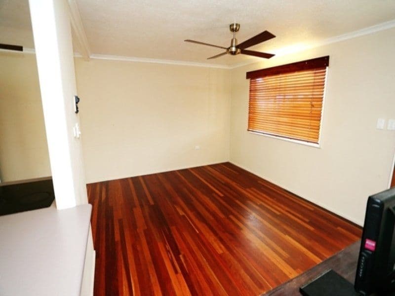 19 Samantha Street, KELSO QLD 4815, Kelso - Thumbnail 4
