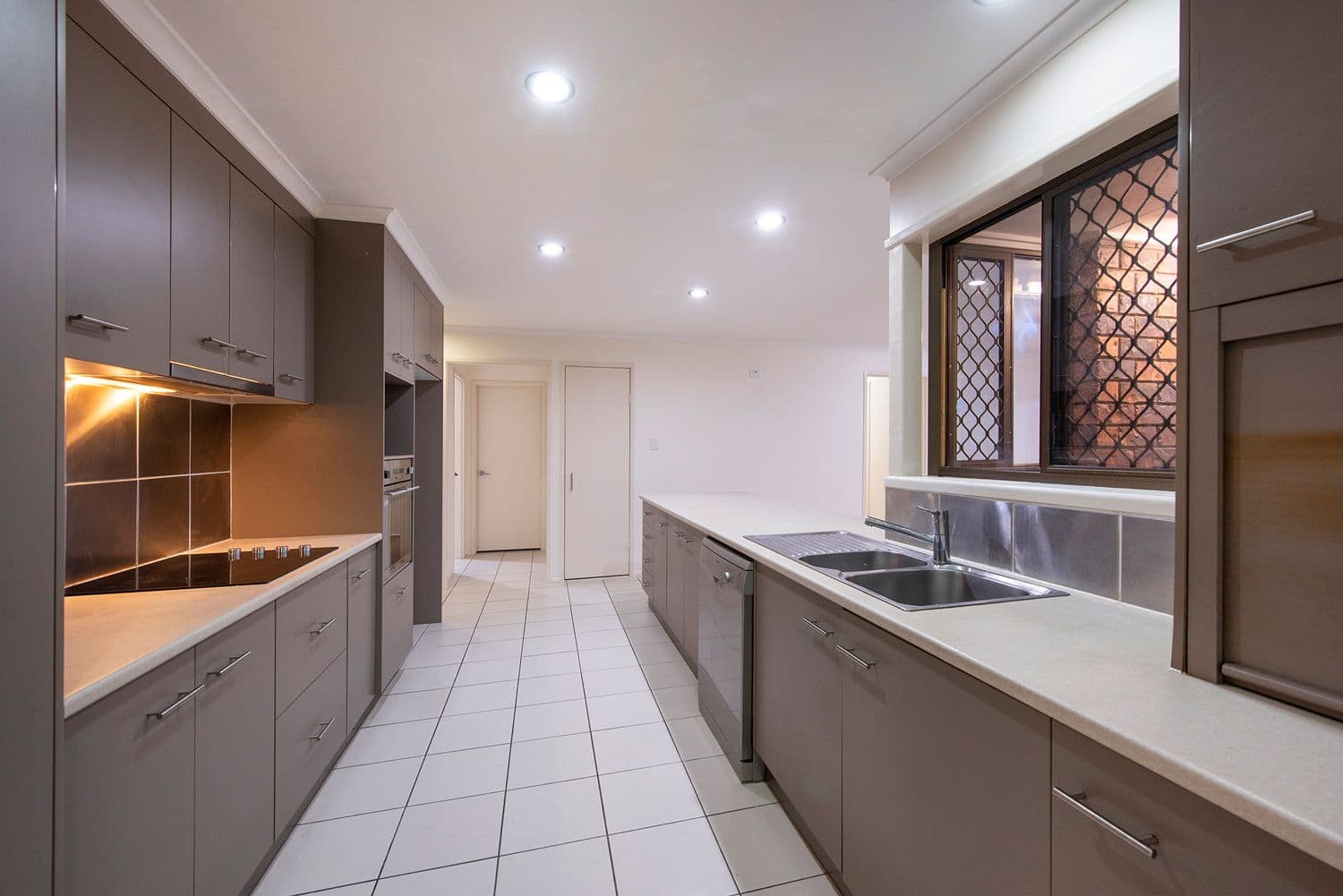 9 Maria Court, Rochedale South QLD 4123, Rochedale South - Thumbnail 2