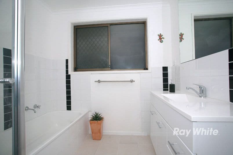 21 Crescent Street, NOBLE PARK VIC 3174, Noble Park - Thumbnail 4