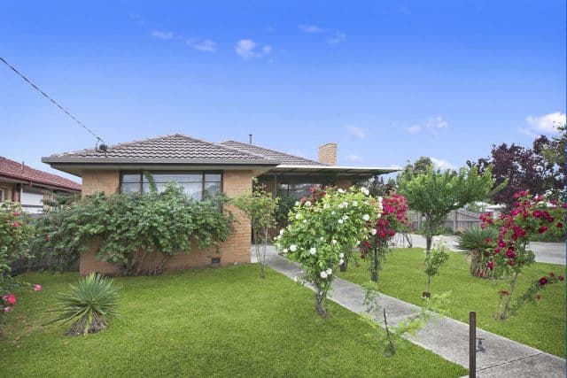 116 Broadhurst Avenue, Reservoir VIC 3073, Reservoir - Thumbnail 4