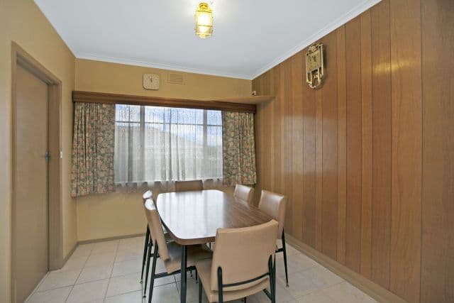 116 Broadhurst Avenue, Reservoir VIC 3073, Reservoir - Thumbnail 7